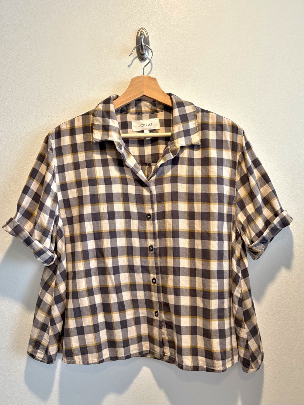 The Great. || The Bias Short Sleeve Button Down Shirt Warm Plaid Tan 1 US Small